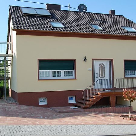 Landhaus Warndtwald Dependance Wadgassen Εξωτερικό φωτογραφία